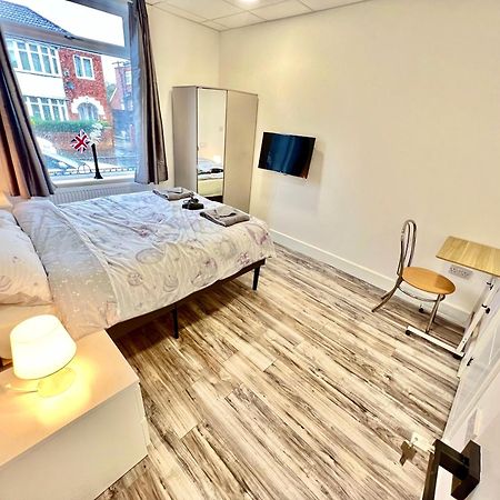 Lux En-Suite Coop Arena Mancity Stadium Piccadilly Manchester Kültér fotó