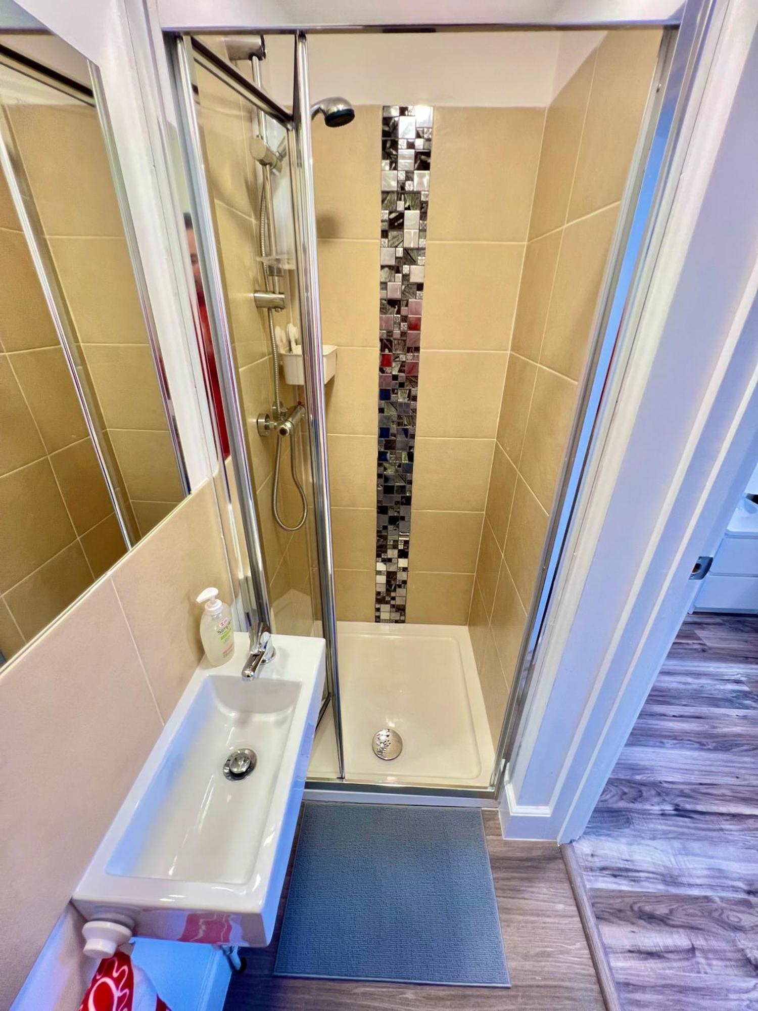 Lux En-Suite Coop Arena Mancity Stadium Piccadilly Manchester Kültér fotó